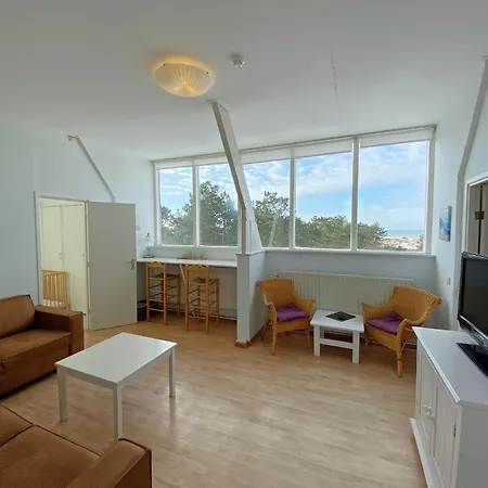 In Near Beach, Cleaning Included Apartment